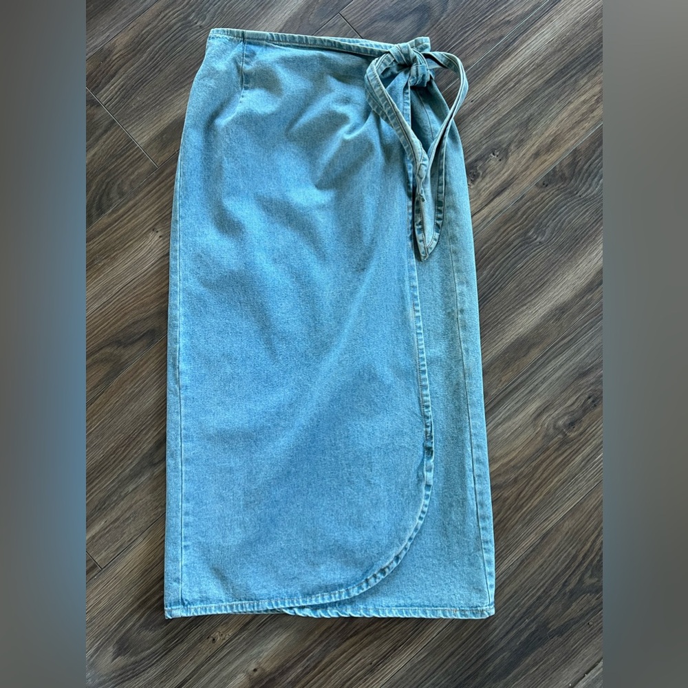 Bill Blass 90’s denim wrap skirt